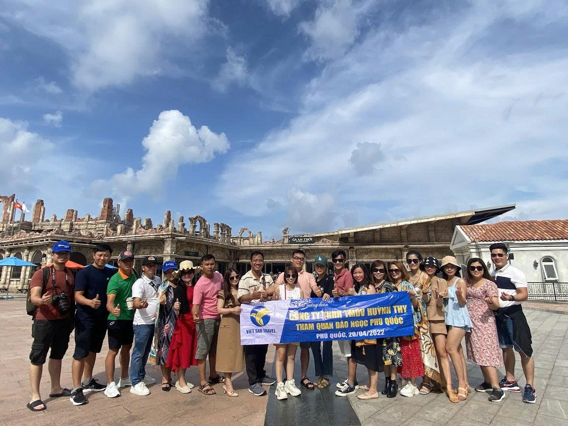 COMPANY TRIP HUYNH THY & TEAM BUILDING LD 2022